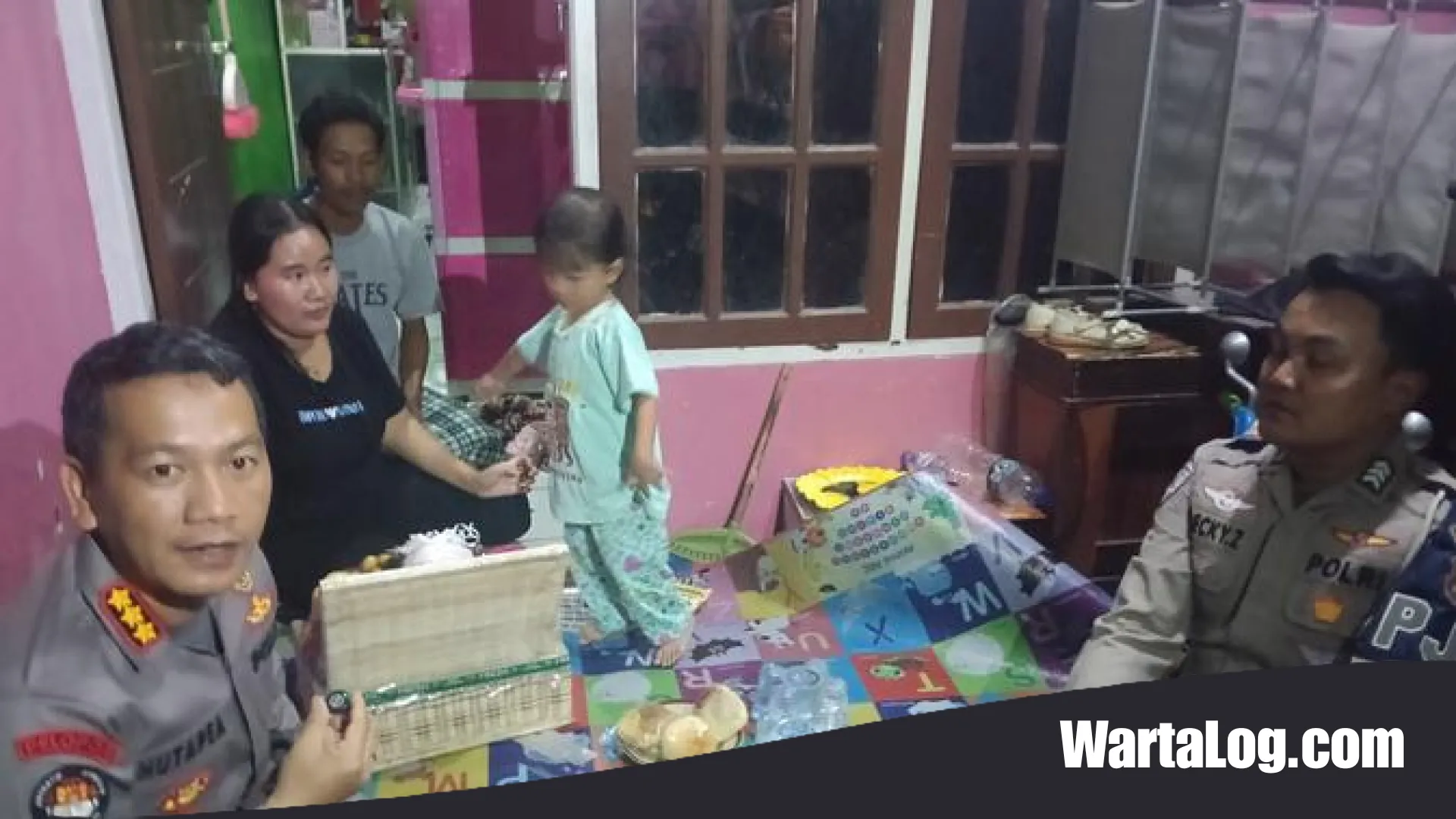 Aksi Heroik Personel PJR Polda Banten Selamatkan Balita Kejang yang Tak Punya BPJS