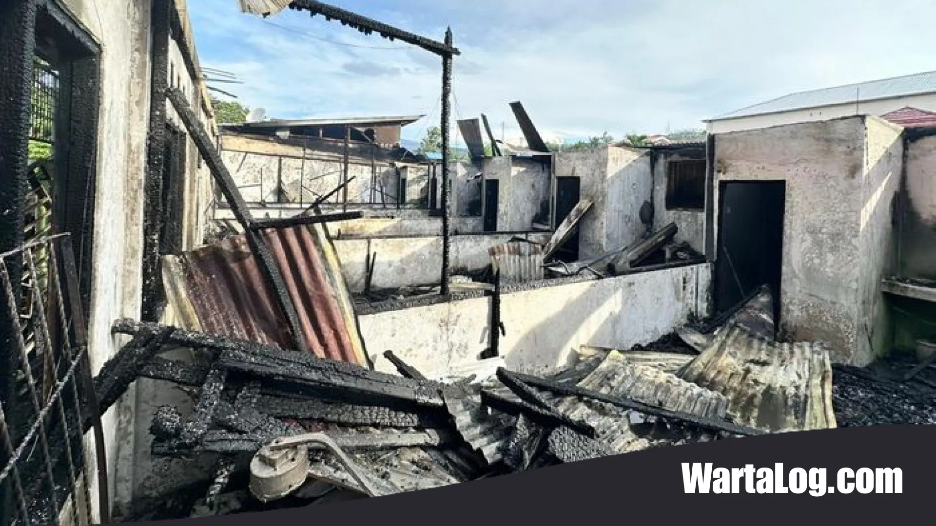 Amukan Si Jago Merah di Kotaraja Jayapura: Satu Rumah Kos Hangus, Kerugian Tembus Rp 1,5 Miliar