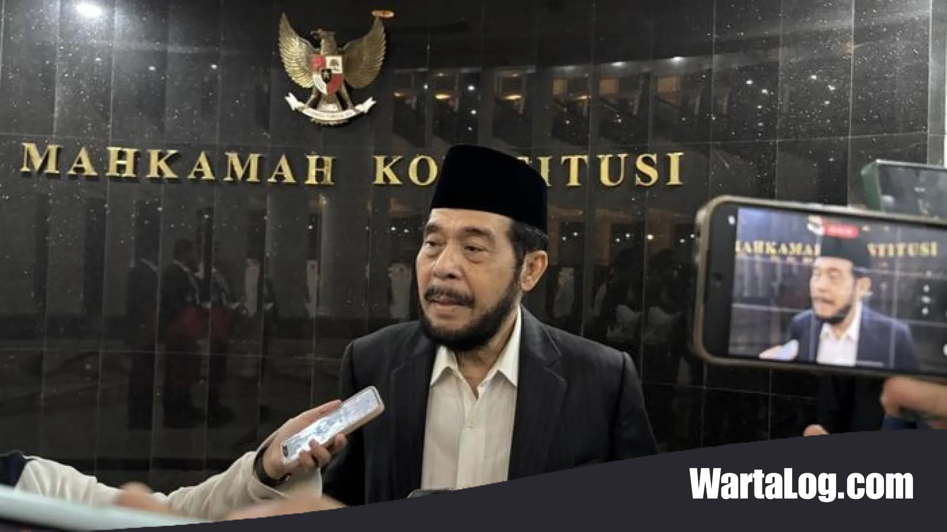 Insiden di Gedung MK: Anwar Usman Pingsan Usai Jalani Prosesi Wisuda Purnabakti