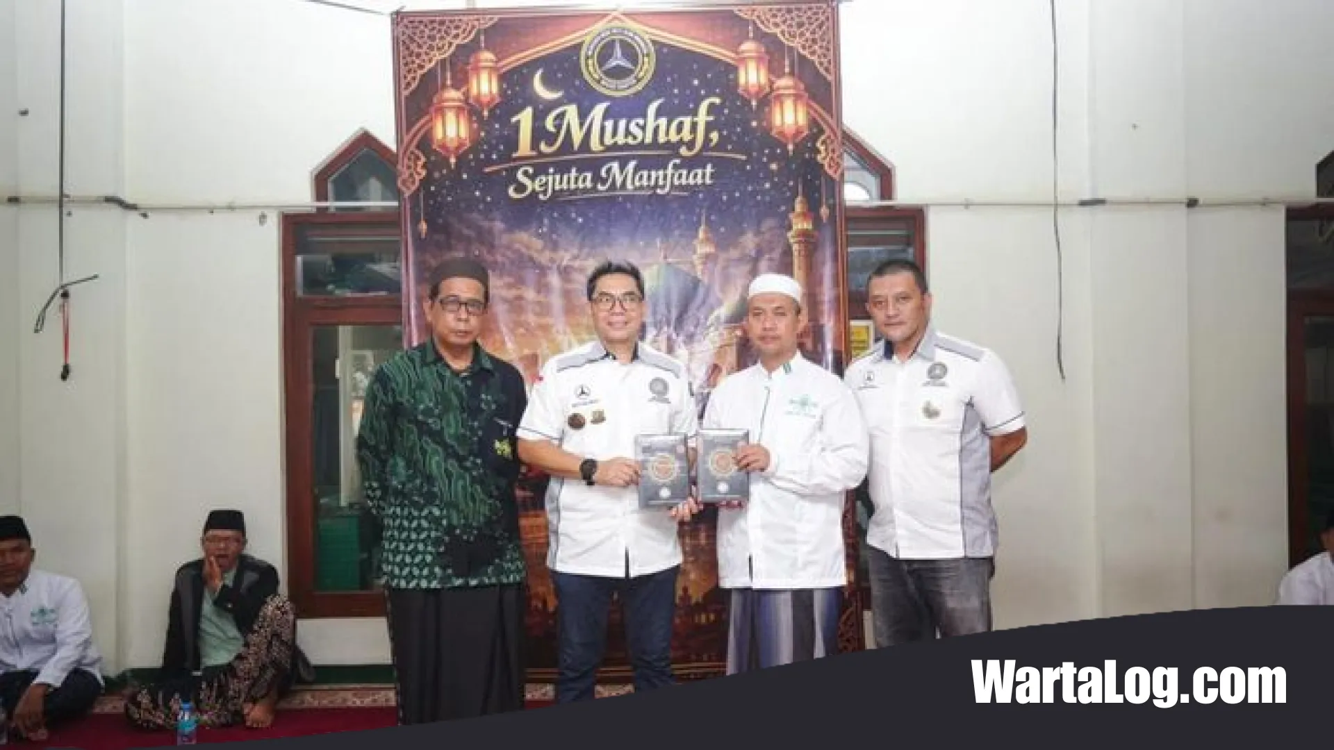 Langkah Mulia MB W211 CI Bekasi: Tebar 1.211 Mushaf Al-Quran untuk Masyarakat