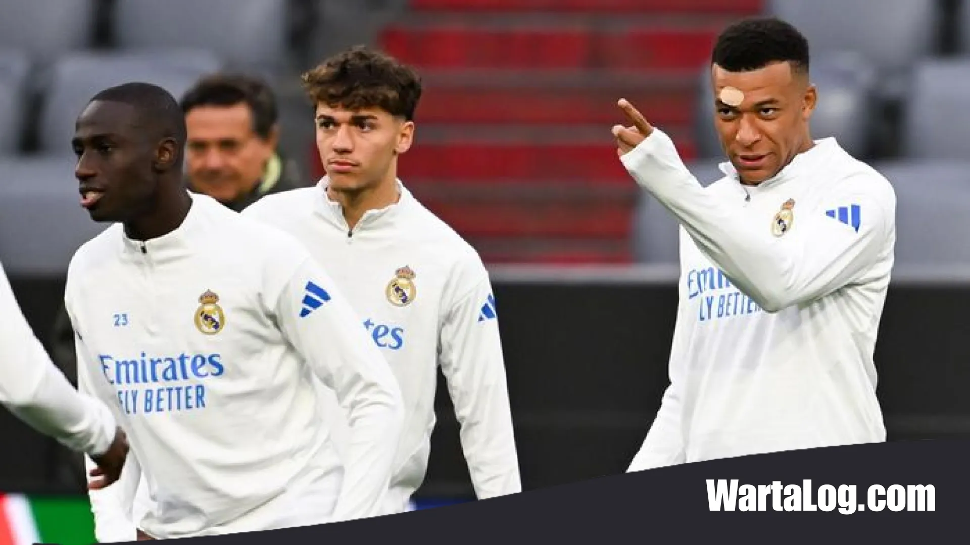 Misi Comeback Real Madrid di Munich Diwarnai ‘Teror’ Kembang Api: Upaya Fans Bayern Ganggu Tidur Mbappe dkk
