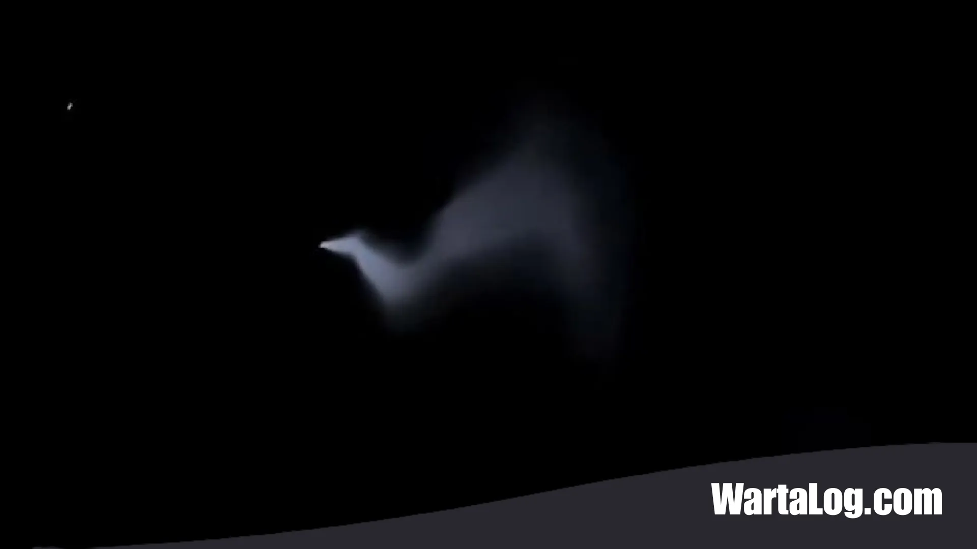 Misteri Cahaya di Langit Bali Terpecahkan: BRIN Konfirmasi Melintasnya Roket Smart Dragon-3 China