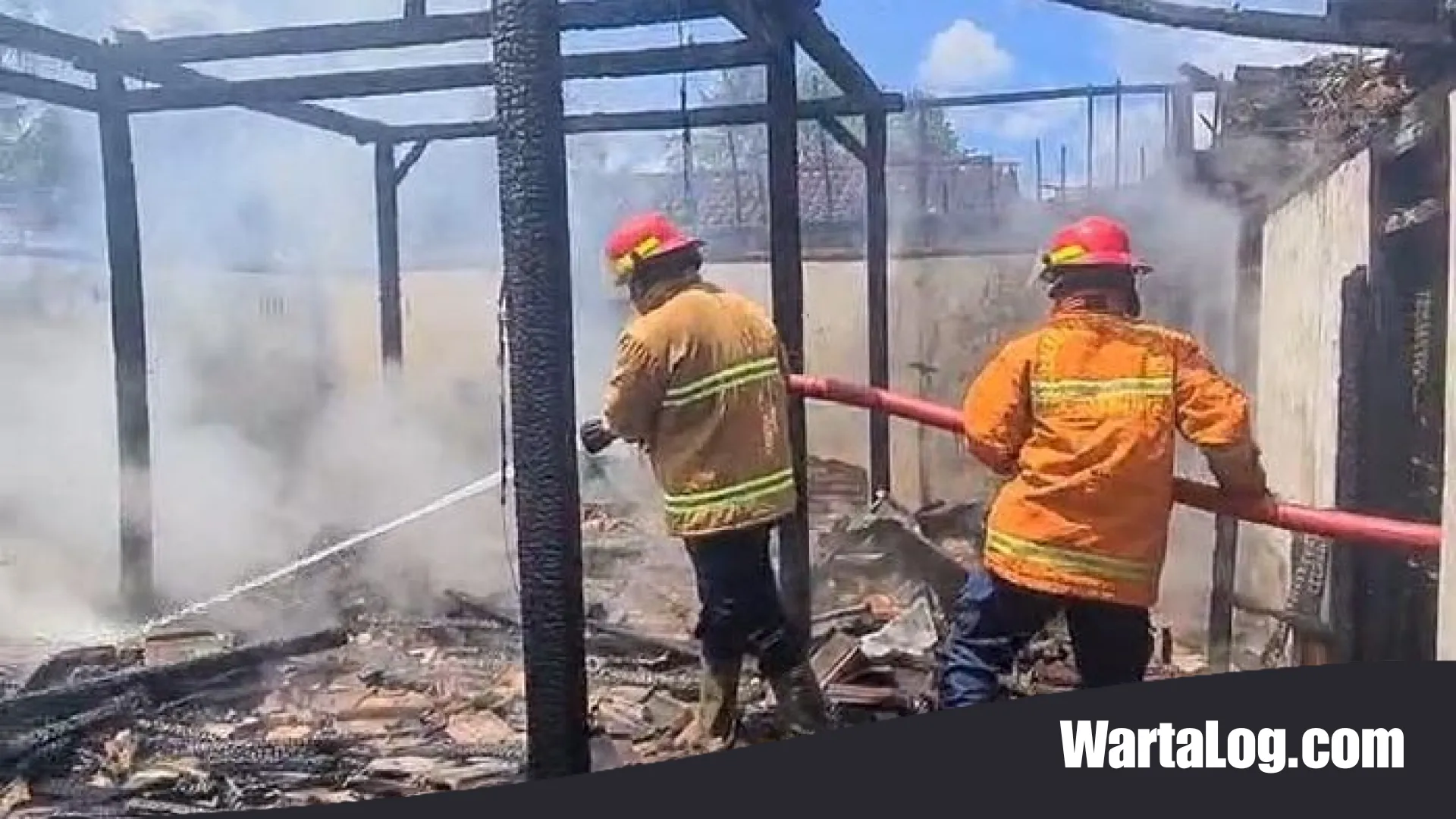 Petaka Dapur di Tanjungsari: Rumah Limasan Mbah Karmin Ludes Terbakar Akibat Lupa Matikan Kompor