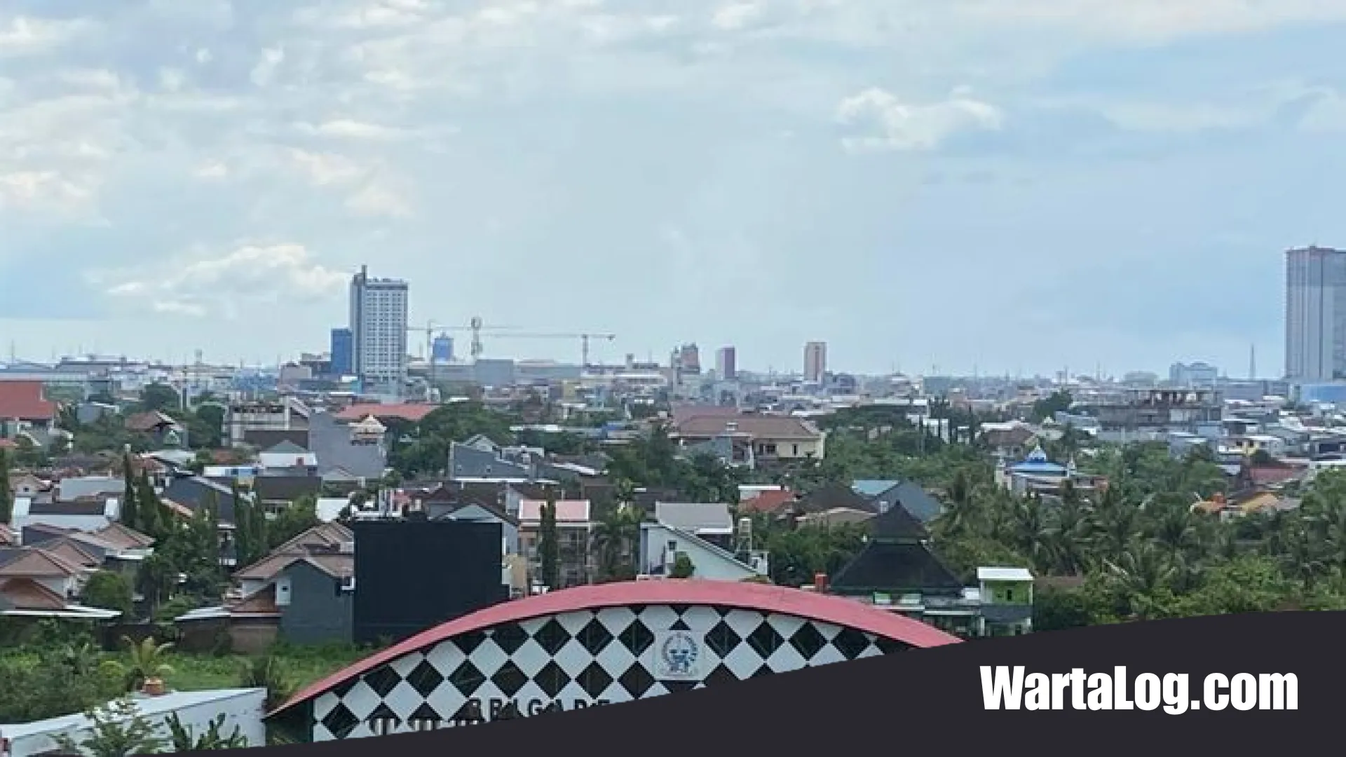 Prakiraan Cuaca Makassar 15 April 2026: Langit Berawan Mendominasi, Simak Detail Wilayah Terdampak Hujan