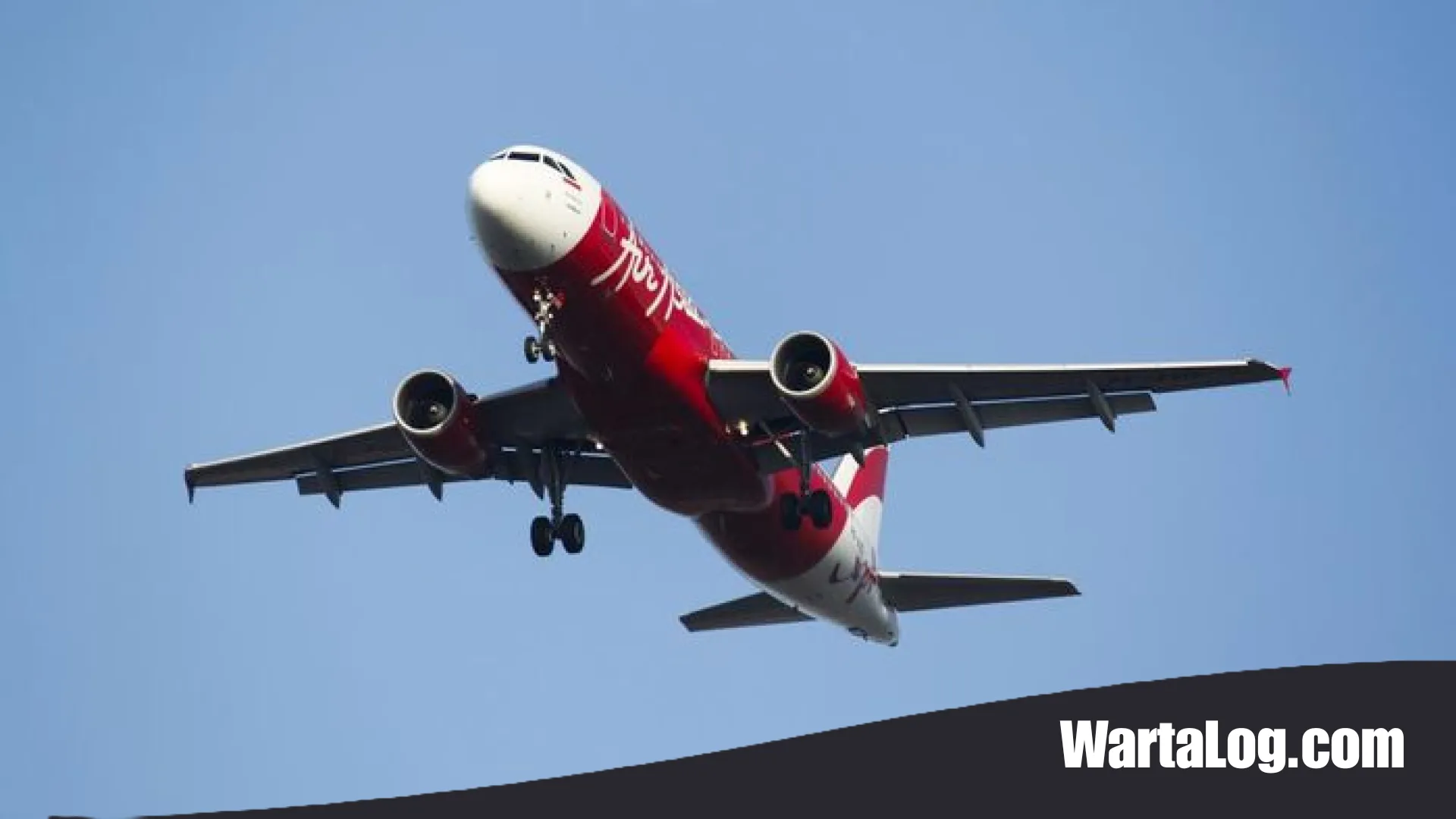 Sorotan Tajam DPR Terhadap Dugaan Pungli di Atas Awan: Pindah Kursi AirAsia Bayar Rp 150 Ribu?