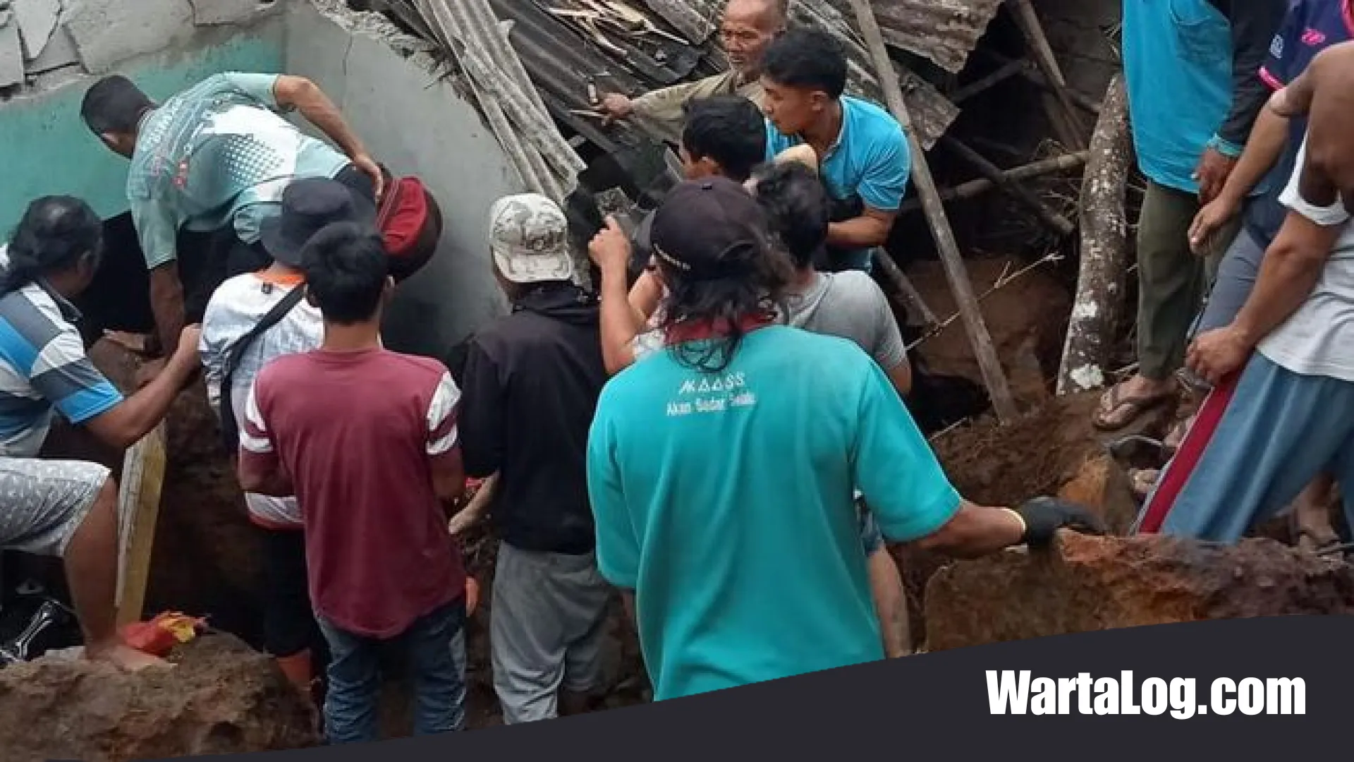 Tragedi Batu Raksasa di Sangkanayu Purbalingga: Satu Nyawa Melayang, Belasan Warga Terpaksa Mengungsi